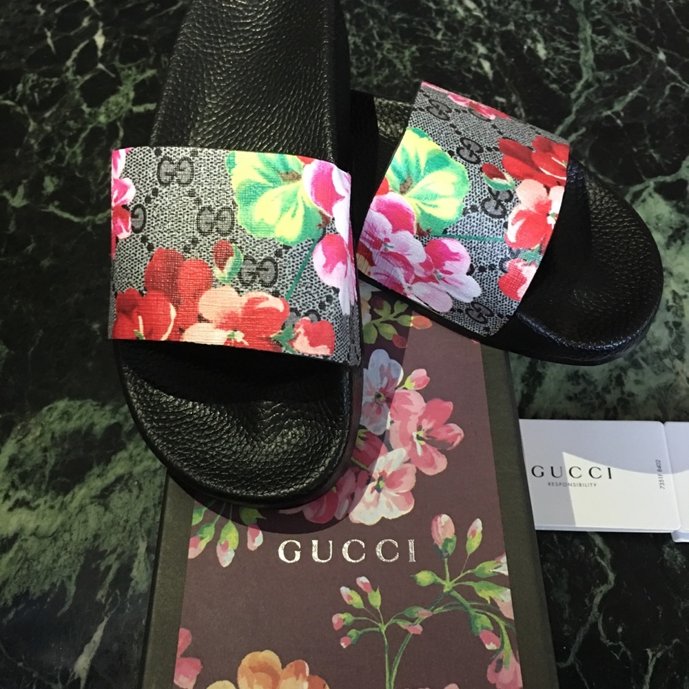 Brand New Gucci floral slides!!! Size US7.5